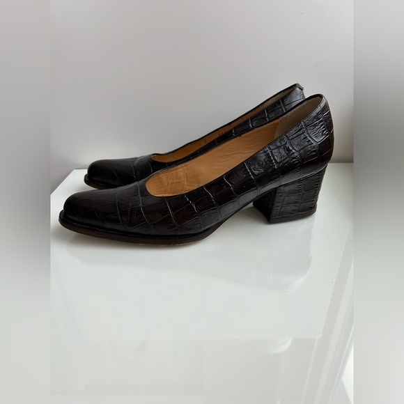 Vintage Coach Dark Brown Croc Embossed Leather Chunky Heel Pumps - Picture 8 of 12